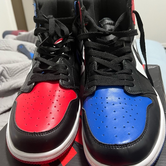 Nike Air Jordan 1 High OG Blue/Black - Picture 3 of 4